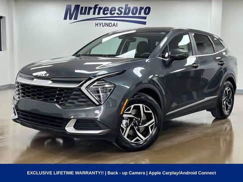 Used 2024 Kia Sportage LX image 1