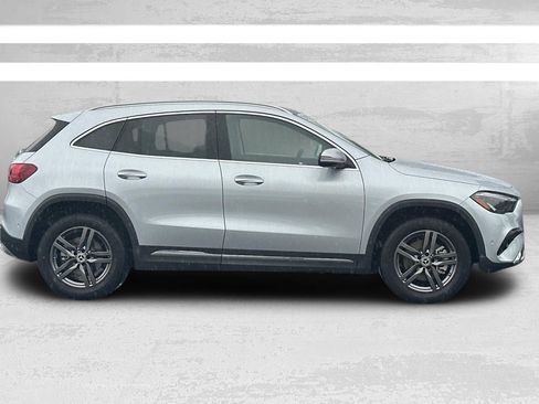 Certified 2025 Mercedes-Benz GLA 250 4MATIC image 3