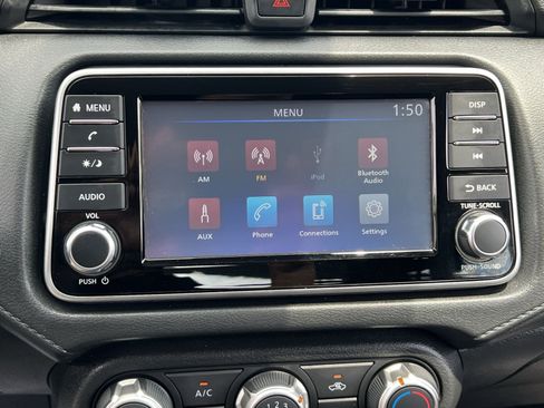 Used 2025 Nissan Versa S FWD image 19