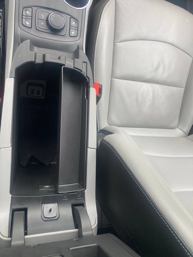 Certified 2023 GMC Terrain SLT w/ Infotainment Package II FWD image 44