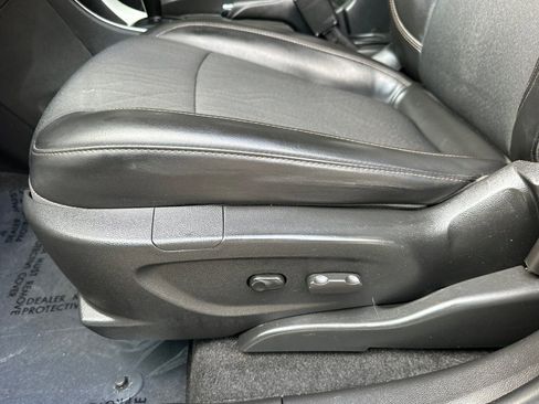 Certified 2022 Chevrolet Trax LT w/ Driver Confidence Package AWD/4WD image 13