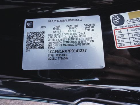 Used 2023 Chevrolet Camaro LT w/ RS Package image 11