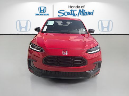Certified 2025 Honda HR-V Sport image 2
