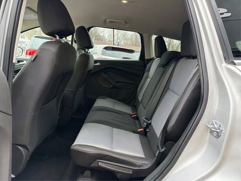 Used 2017 Ford Escape SE image 10