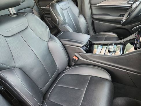 Certified 2023 Jeep Grand Cherokee Overland w/ Adv Protech Group III image 14