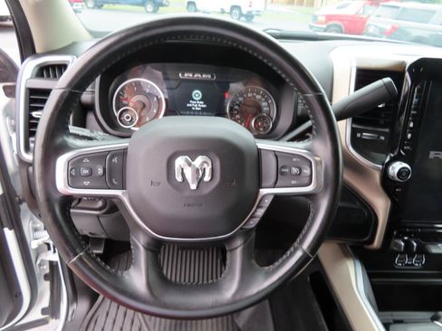 Used 2024 RAM 2500 Laramie AWD/4WD image 33