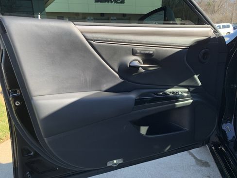 Used 2022 Lexus ES 350 F Sport image 14