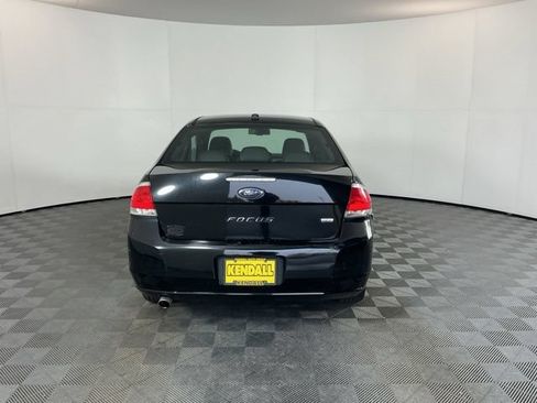 Used 2010 Ford Focus SEL FWD image 6