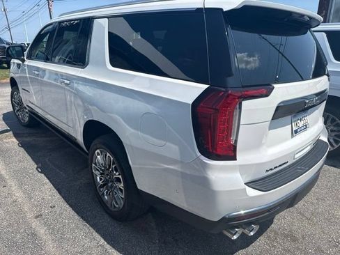 Certified 2024 GMC Yukon XL Denali Ultimate AWD/4WD image 6