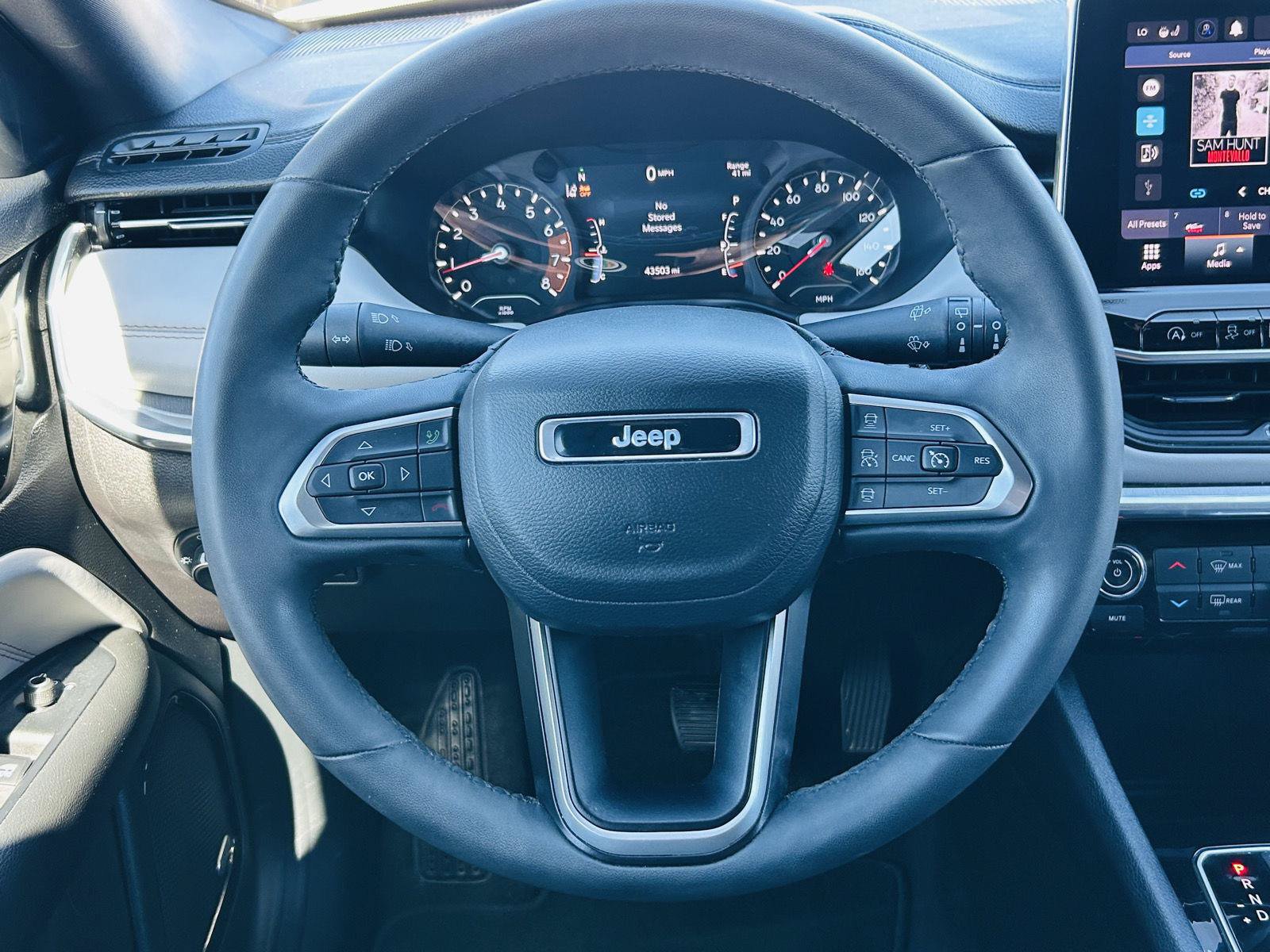 Used 2023 Jeep Compass Limited w/ Sun and Sound Group AWD/4WD image 16