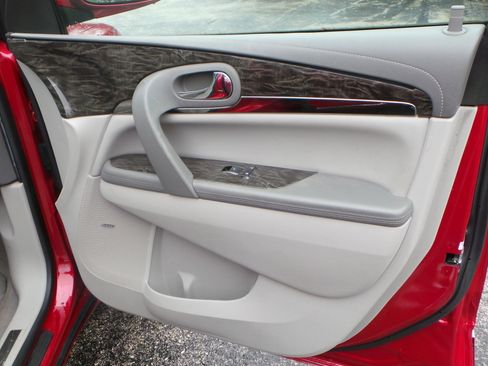 Used 2014 Buick Enclave Leather image 34