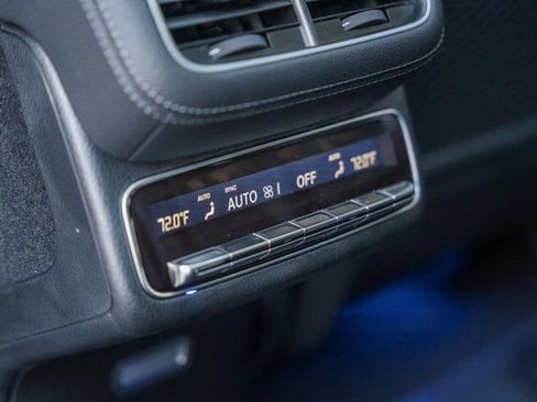 New 2026 Mercedes-Benz GLS 450 4MATIC image 38