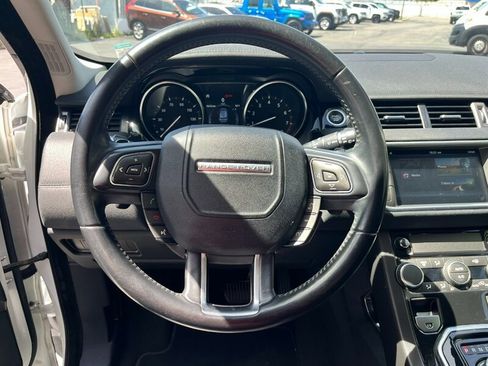 Used 2018 Land Rover Range Rover Evoque SE AWD/4WD image 26
