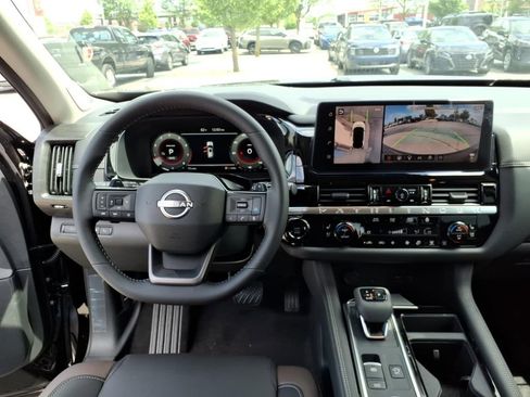 New 2026 Nissan Pathfinder Platinum w/ Cargo Package AWD/4WD image 27