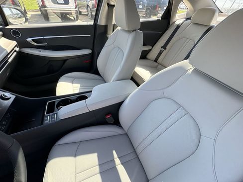 New 2026 Hyundai Sonata Limited FWD image 22