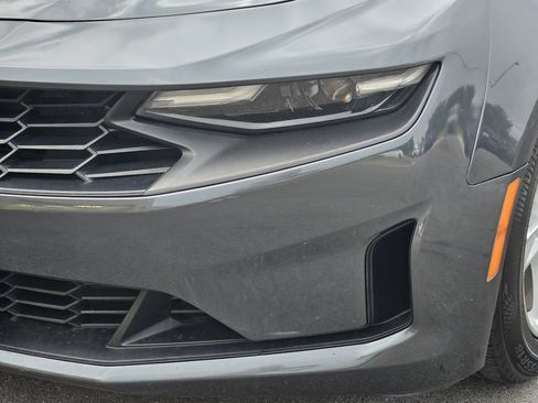Used 2022 Chevrolet Camaro LT w/ Technology Package RWD image 5