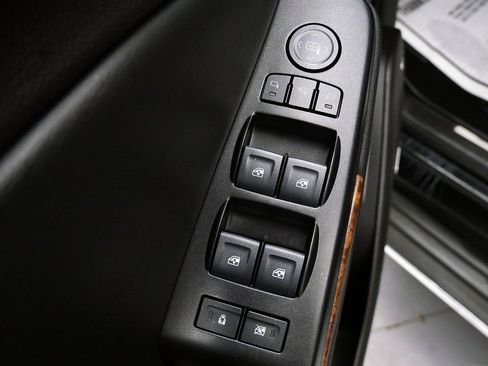 Used 2016 Chevrolet Suburban LTZ image 14