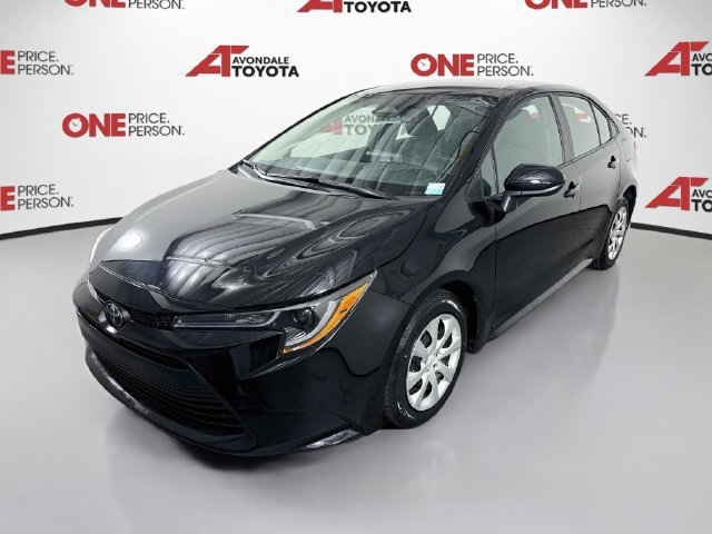 Certified 2025 Toyota Corolla LE FWD image 4