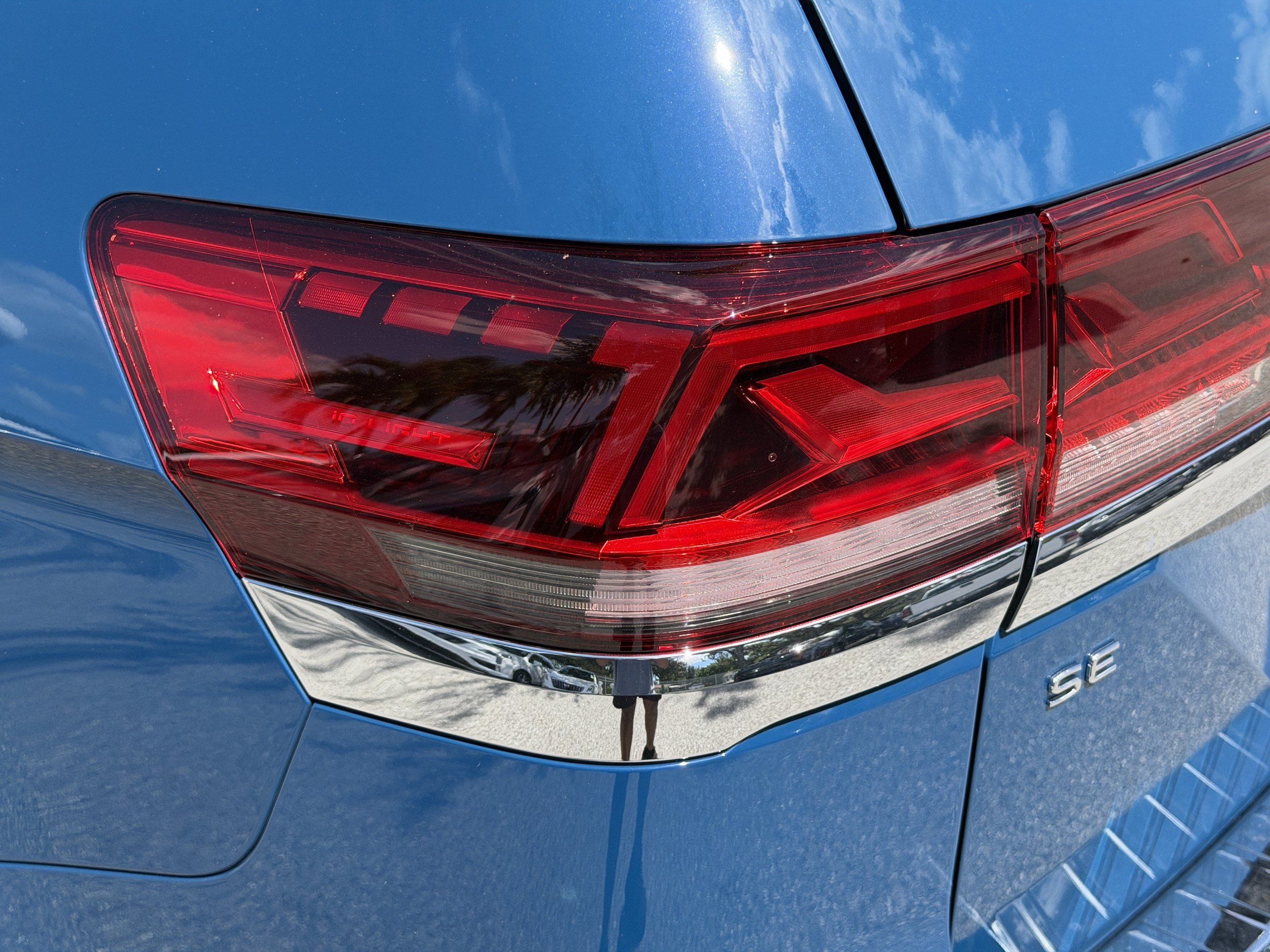 New 2026 Volkswagen Atlas SE FWD image 10