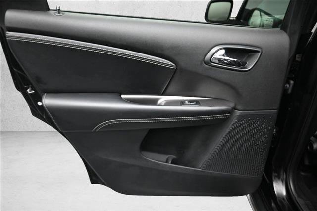 Used 2020 Dodge Journey Crossroad FWD image 24