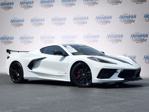 Used 2025 Chevrolet Corvette Stingray Preferred Cpe image 2