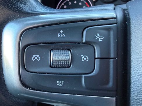 Used 2021 Chevrolet Suburban LS w/ Driver Alert Package image 22