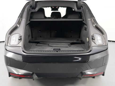 Used 2022 BMW iX xDrive50 w/ Sport Package image 9