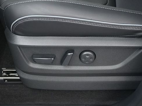 New 2026 INFINITI QX80 Luxe RWD image 12
