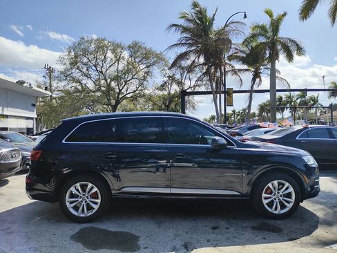 Used 2017 Audi Q7 3.0T Premium image 12