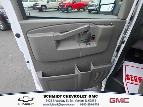 Used 2025 Chevrolet Express 3500 LT w/ LT Preferred Equipment Group image 12