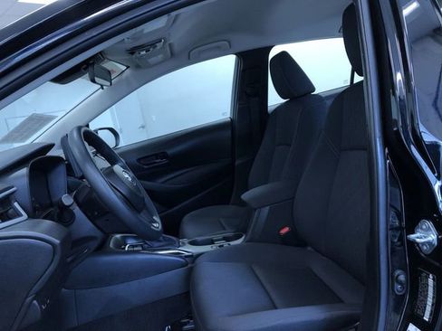 Certified 2025 Toyota Corolla LE image 18