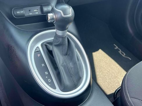 Used 2016 Kia Soul FWD image 27