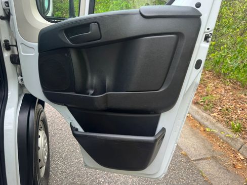Used 2022 RAM ProMaster 2500 FWD image 10