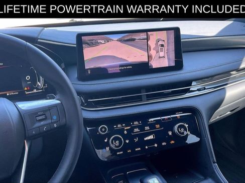 Certified 2025 INFINITI QX60 Luxe w/ Black Edition image 8