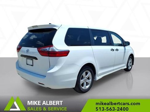 Used 2020 Toyota Sienna L FWD image 7