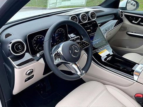 New 2026 Mercedes-Benz GLC 300 image 5