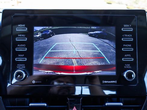 Used 2022 Toyota Camry LE image 8