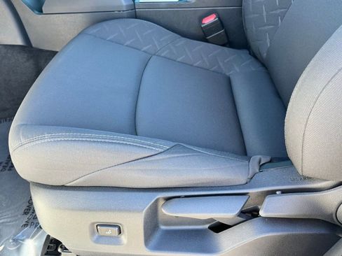 Used 2024 Toyota Tacoma SR5 w/ SR5 Upgrade Package image 33