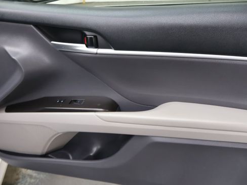 Used 2023 Toyota Camry LE FWD image 12