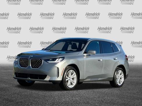 Used 2025 BMW X3 xDrive30i w/ Convenience Package image 9