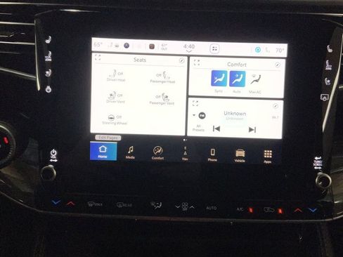 Used 2022 Jeep Wagoneer Series III image 18