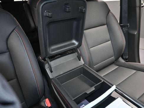 New 2026 Chevrolet Traverse Z71 w/ Enhanced Driving Package image 36