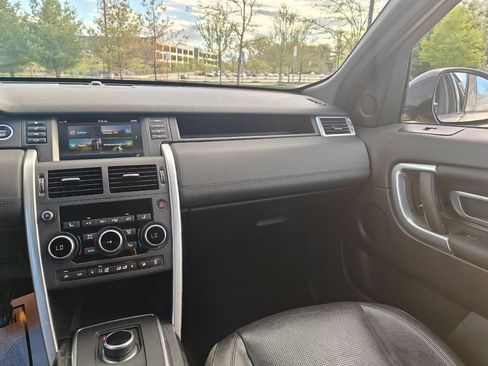 Used 2017 Land Rover Discovery Sport HSE AWD/4WD image 22
