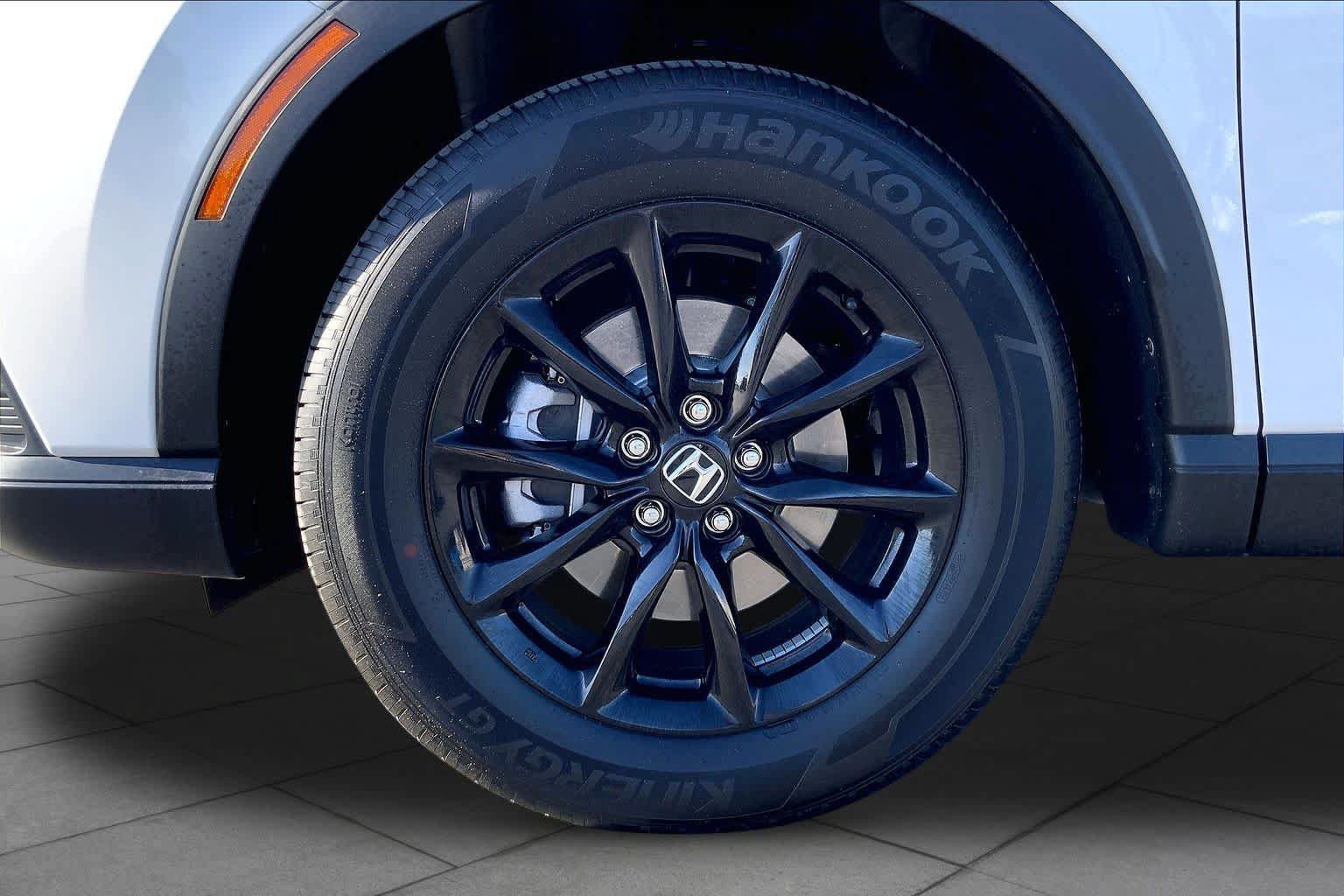 Used 2026 Honda CR-V Sport image 10