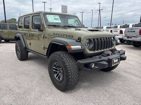 New 2026 Jeep Wrangler Unlimited Rubicon 392 w/ Quick Order Package 27X Moab AWD/4WD image 8