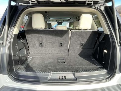 Used 2018 Ford Expedition Platinum image 10