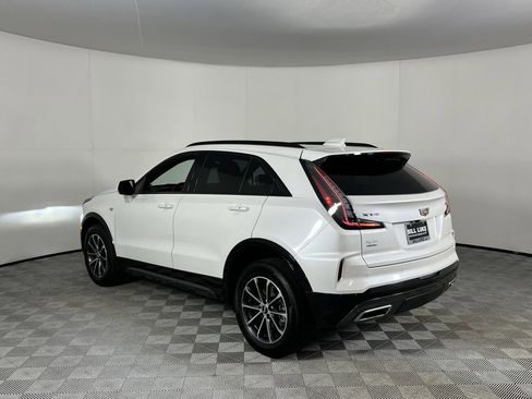 Used 2024 Cadillac XT4 Sport image 8