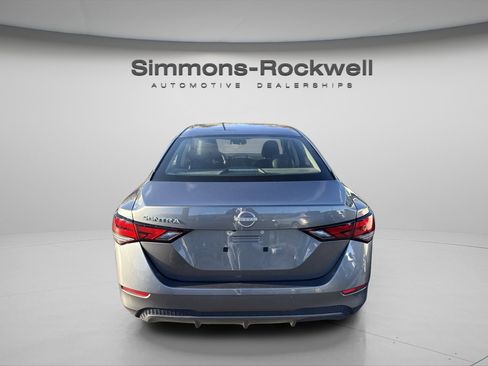 Used 2025 Nissan Sentra S image 33