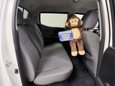 Used 2021 Toyota Tacoma SR5 w/ Technology Package image 21