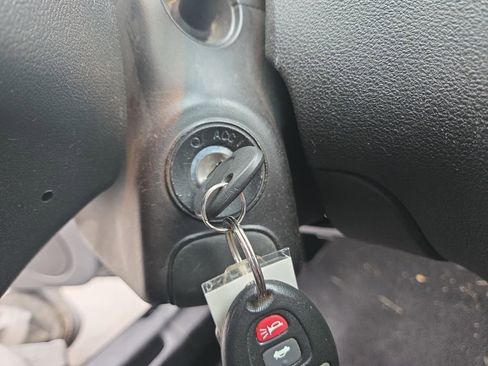 Used 2006 Pontiac Solstice Convertible w/ Premium Package image 15